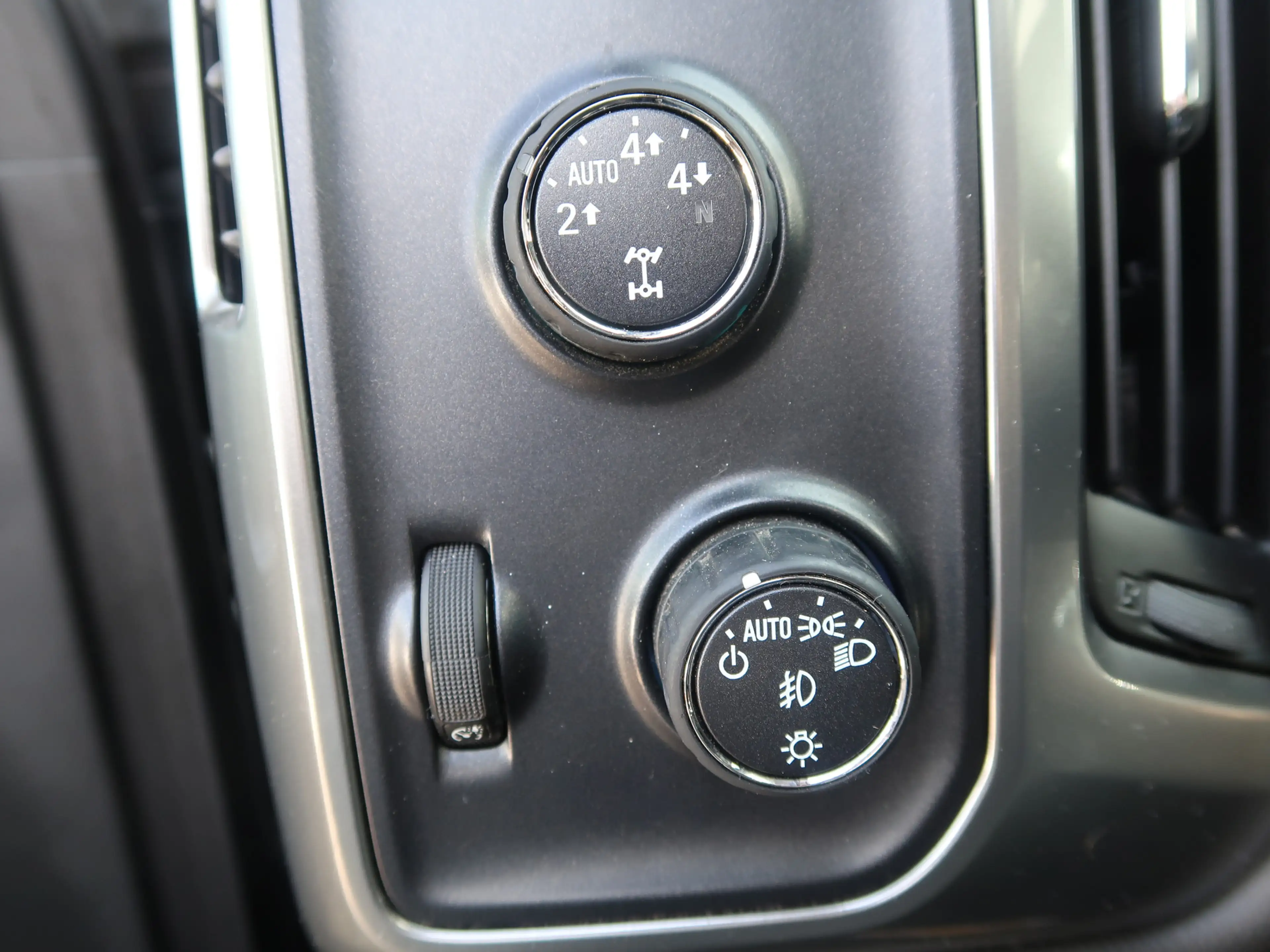Chevrolet Silverado 4WD LTZ Crewcab High Mountain 3500Kg Trekhaak — photo 14