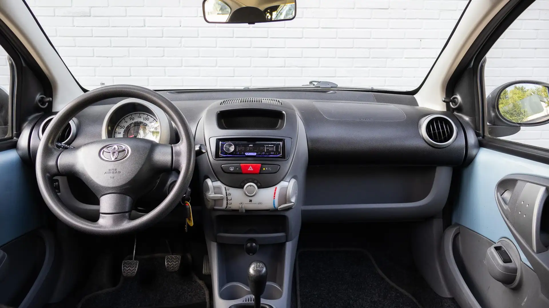 Toyota Aygo 1.0-12V Airco/Bluetooth Blauw - 2