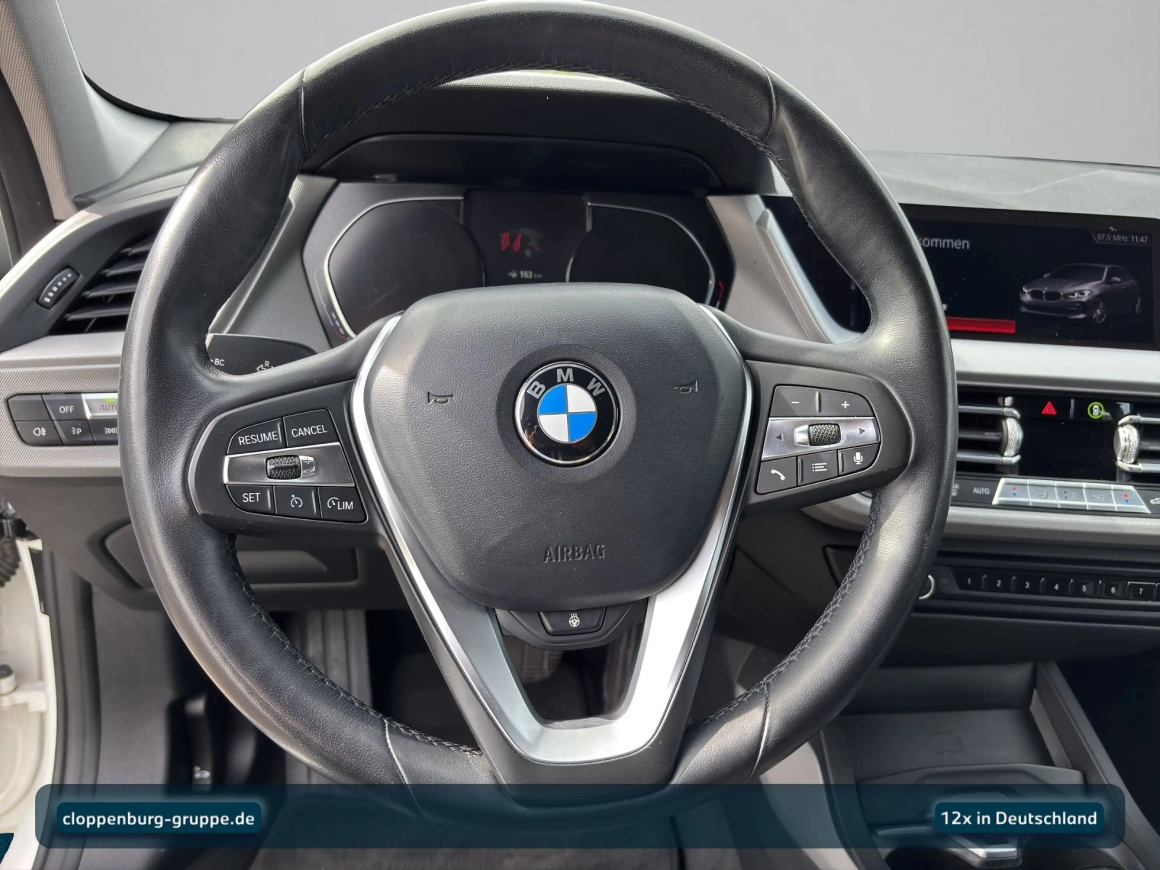 BMW 118 i Advantage Navi+SHZ+KeyGO+HiFi+Spurass.+Ambi — photo 13