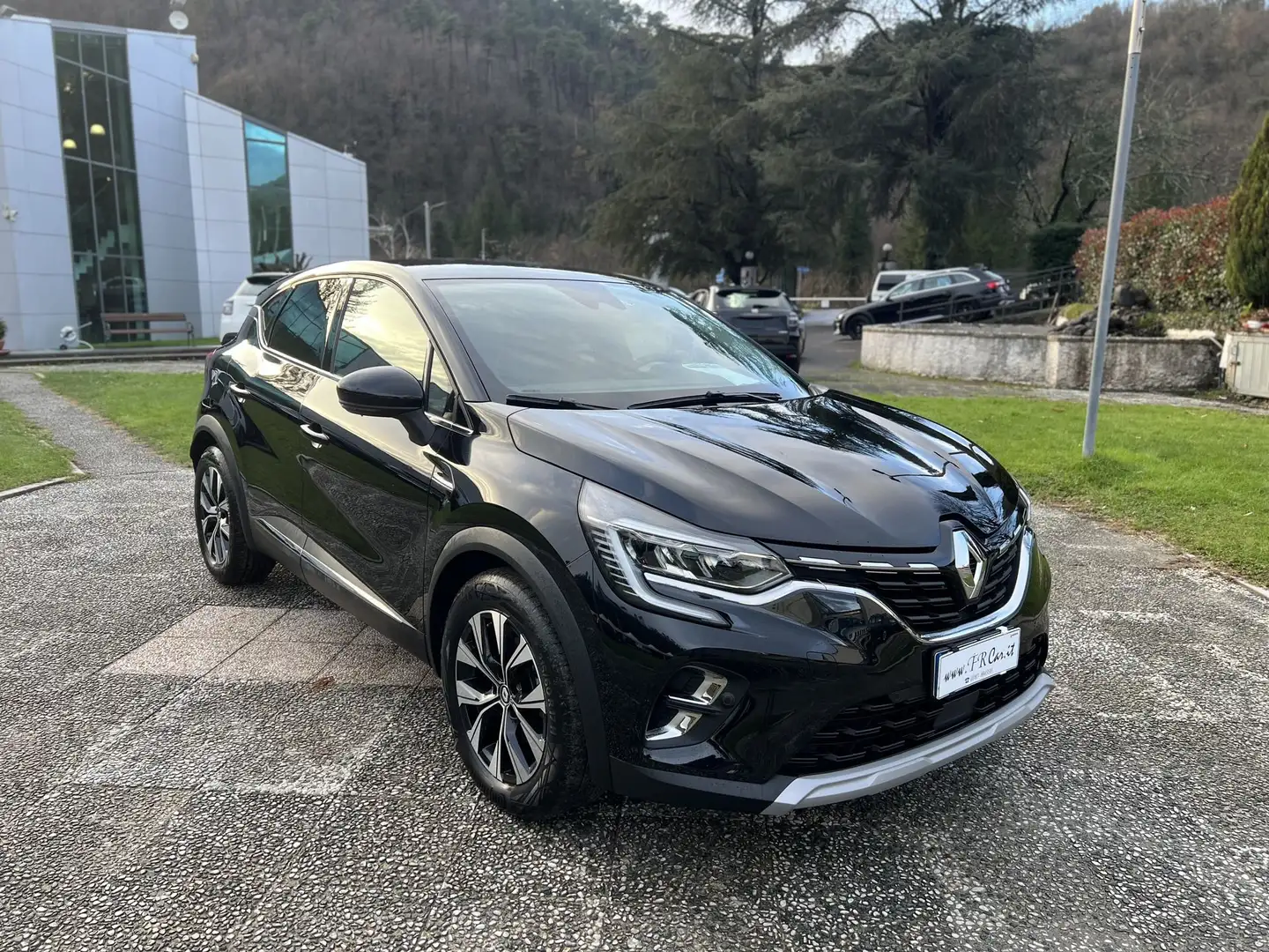 Renault Captur Full Hybrid E-Tech 145 CV Equilibre Nero - 1