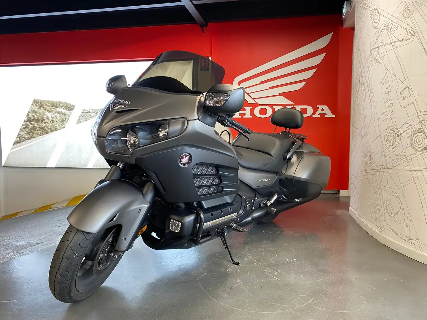 Honda Gold Wing Noir - 1