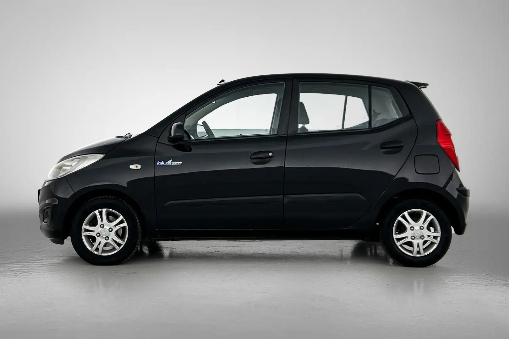 Hyundai i10 1.0 Pro Airco Schwarz - 2