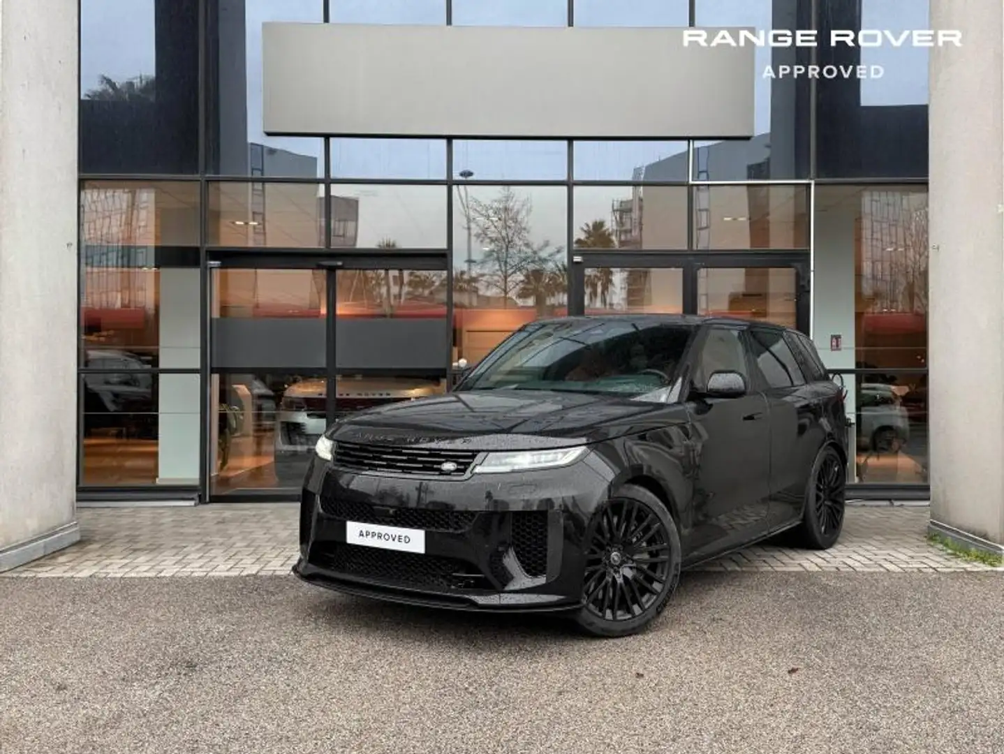 Land Rover Range Rover Sport 4.4 P635 635ch MHEV Dynamic SV Edit One Obsidian B Noir - 1