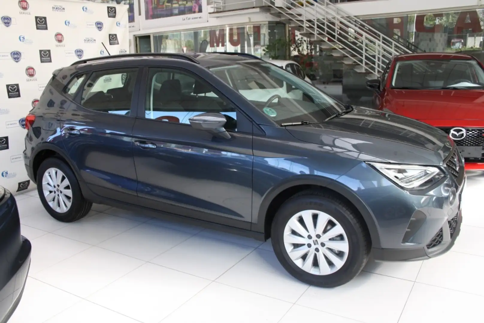 SEAT Arona 1.0 TSI S&S Style XM 110 Gris - 1