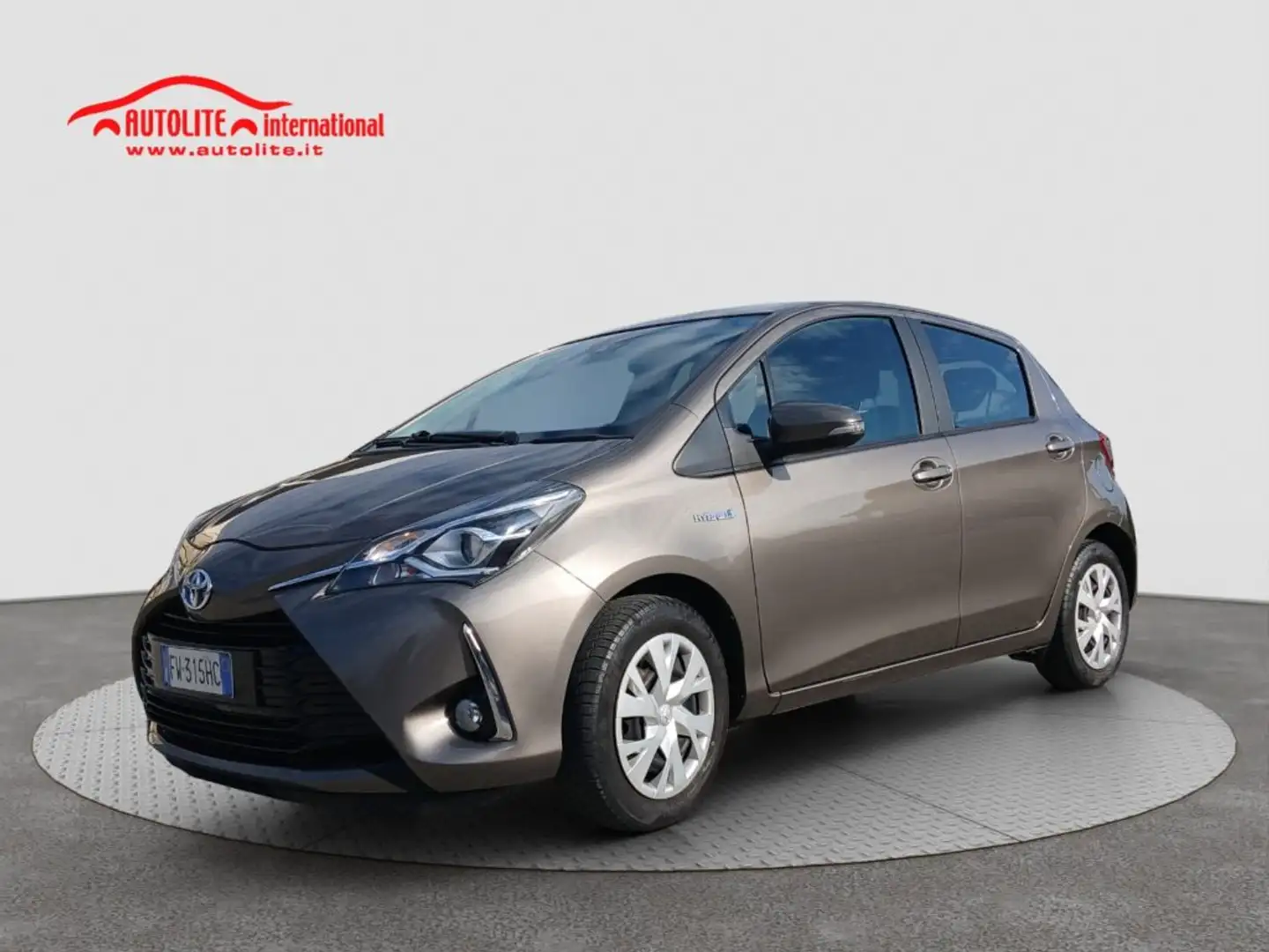 Toyota Yaris 1.5 Hybrid 5 porte Business Grigio - 1