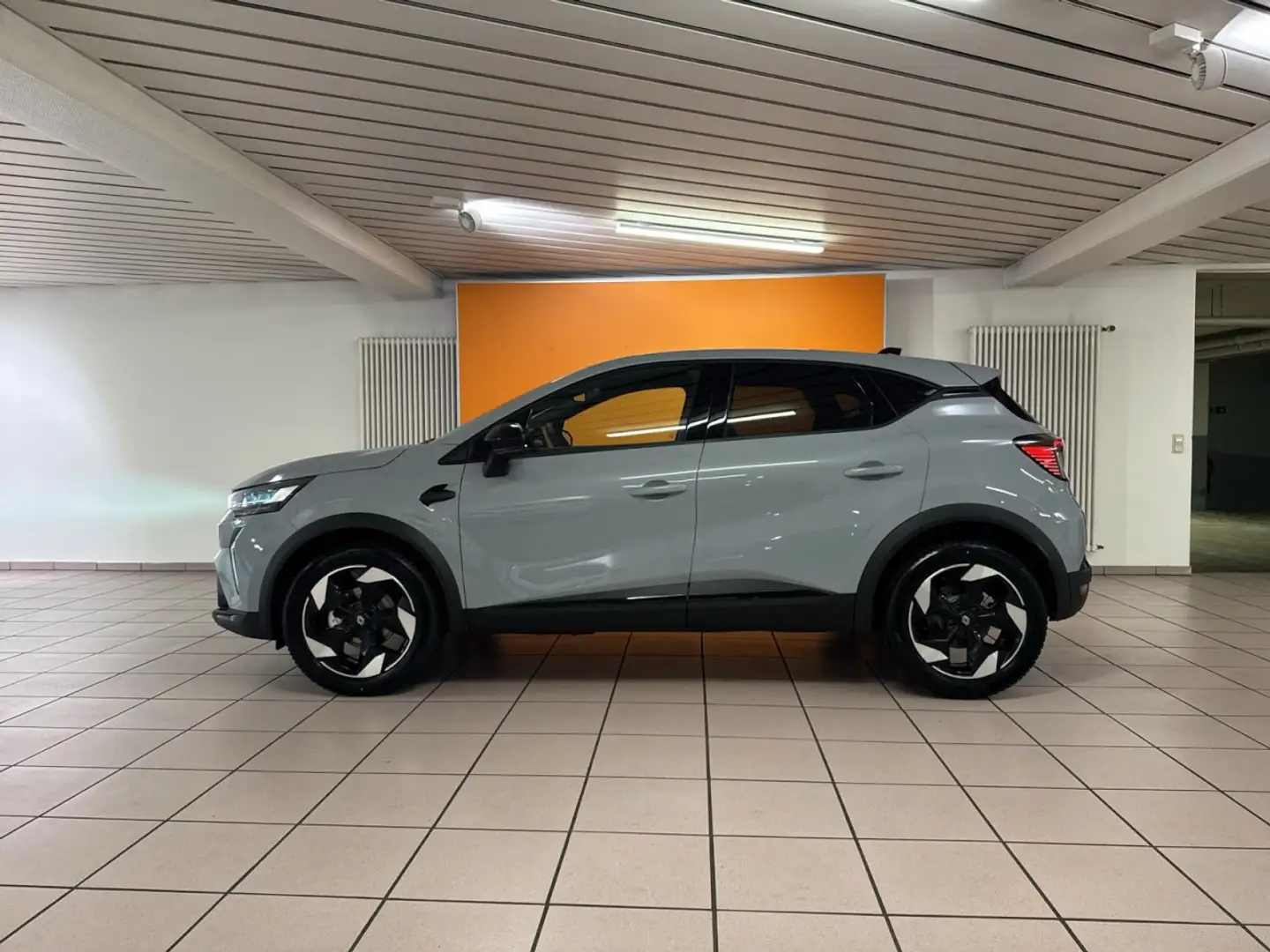 Renault Captur Techno MildHybrid 140 Klima Rückfahrkamera Grau - 2