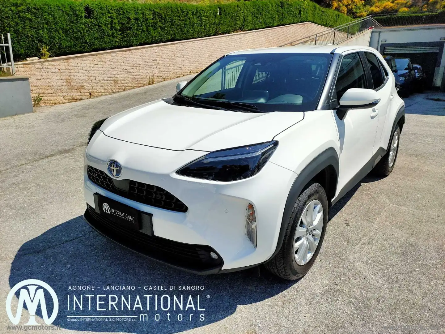 Toyota Yaris Cross 1.5 Hybrid 5p. E-CVT Busin. Bianco - 1