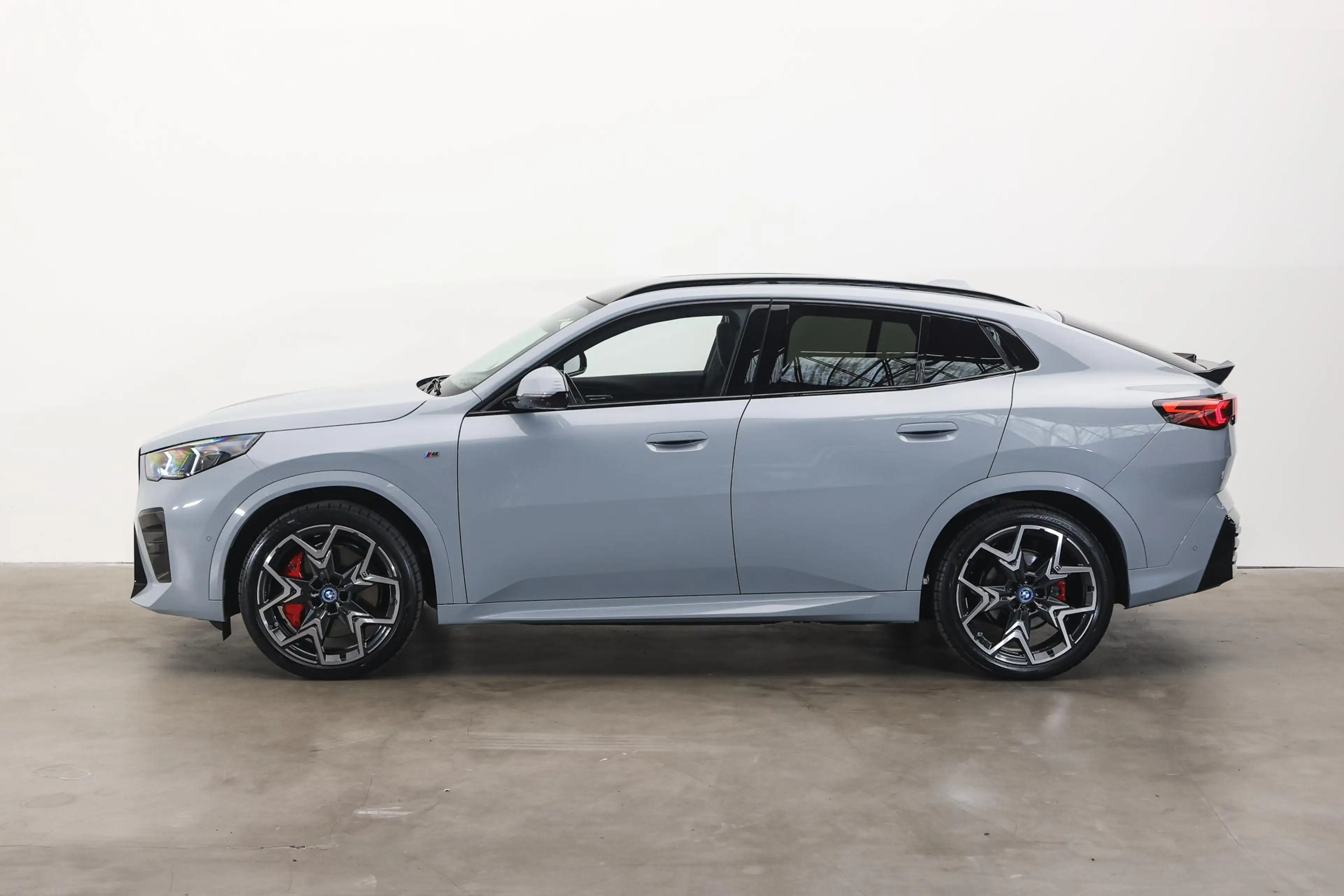 BMW iX2 xDrive30 M Sport / Panoramadak / Sportstoelen / He — photo 7