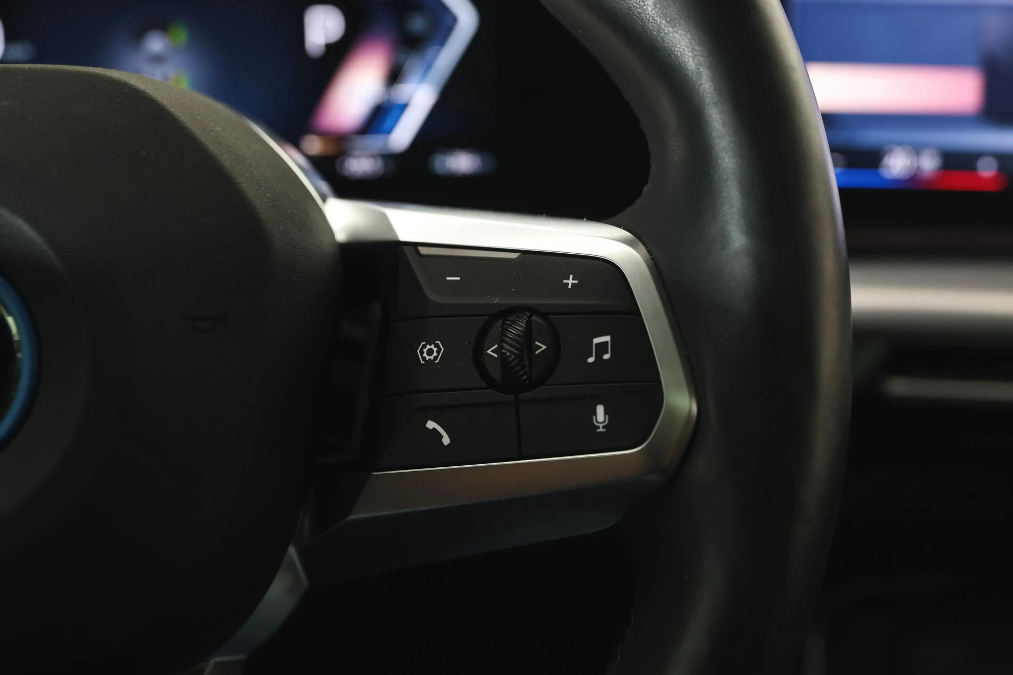 BMW iX2 xDrive30 M Sport / Panoramadak / Sportstoelen / He — photo 14
