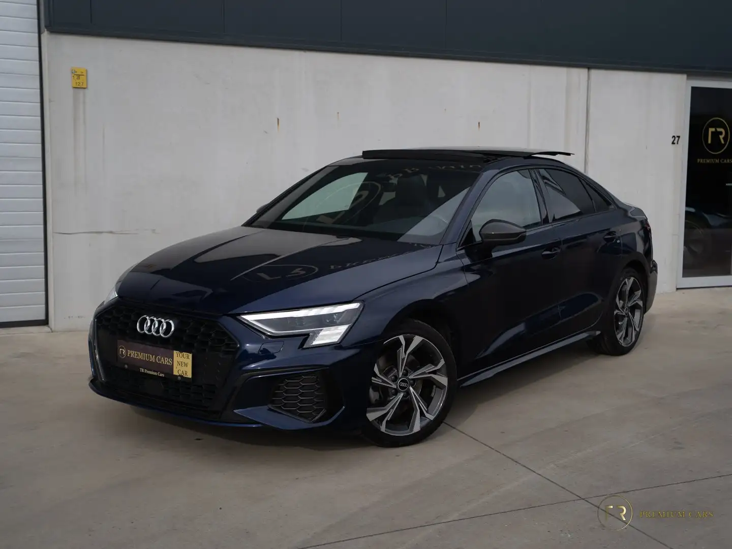 Audi A3 35 TFSI l Limousine l Full S-Line l Pano l Carplay Blauw - 2