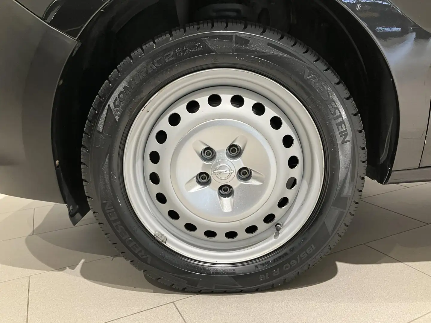 Opel Combo 1.3 CDTi L2H1 Edition 95 PK | Trekhaak | Bluetooth Schwarz - 2