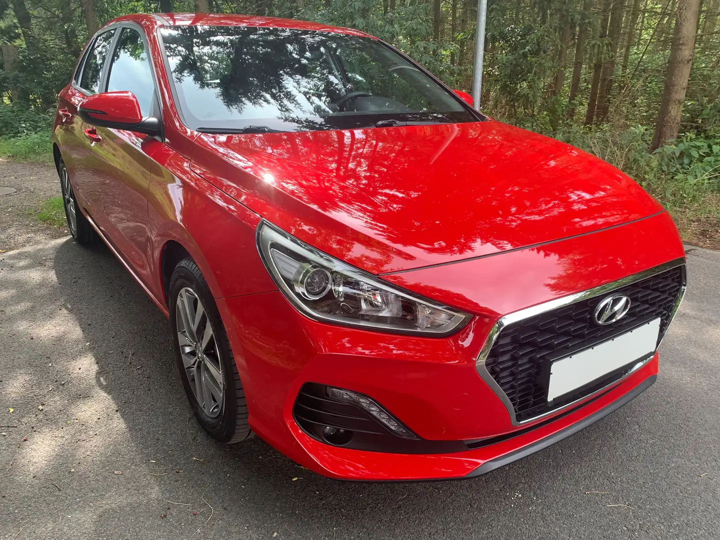 Hyundai i30 i30 1.4 Trend  Apple CarPlay/ A. Auto Kamera Rot - 2