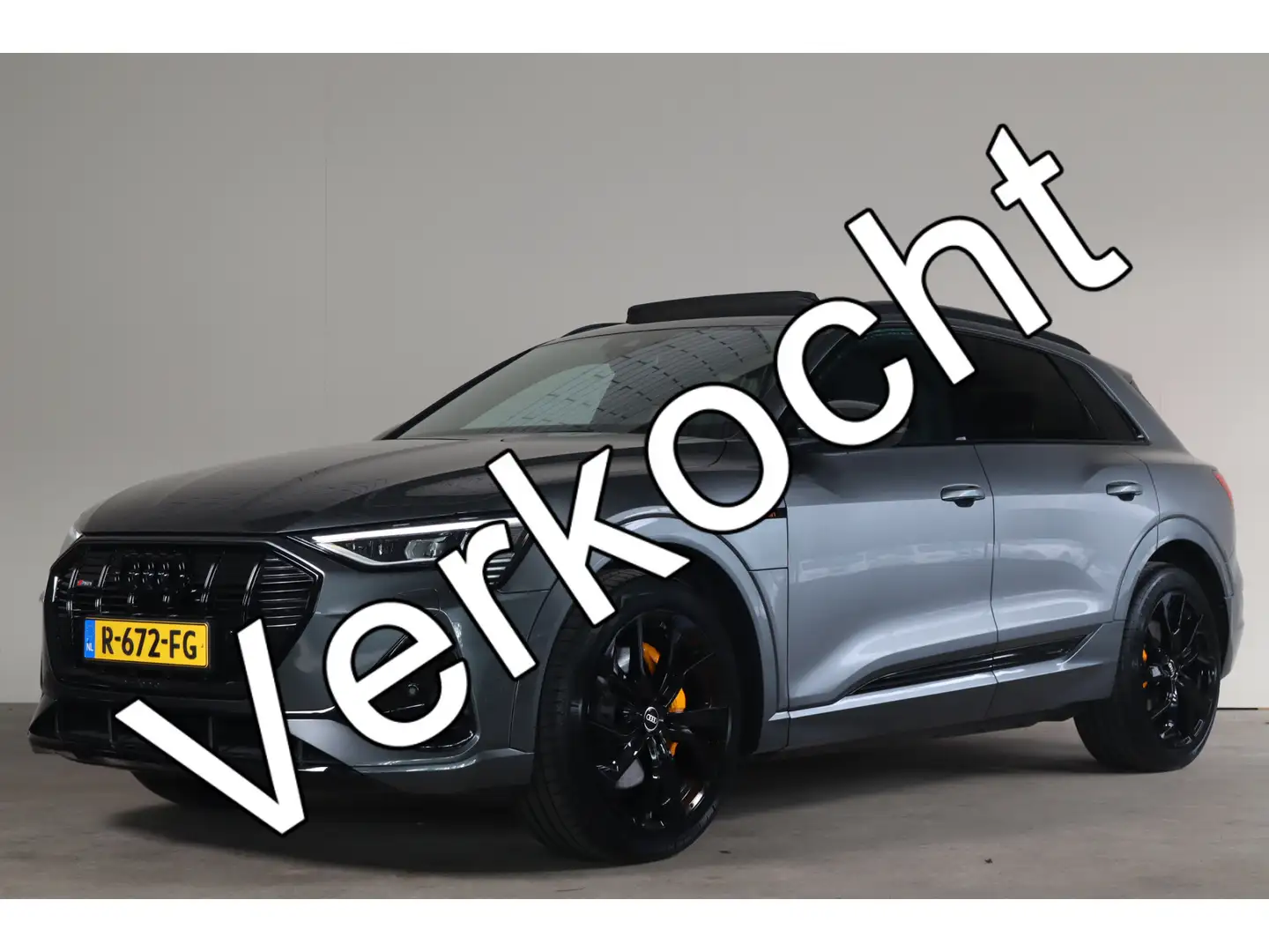 Audi e-tron 55 quattro S edition 95 kWh NL-Auto!! Panoramadak Gris - 1