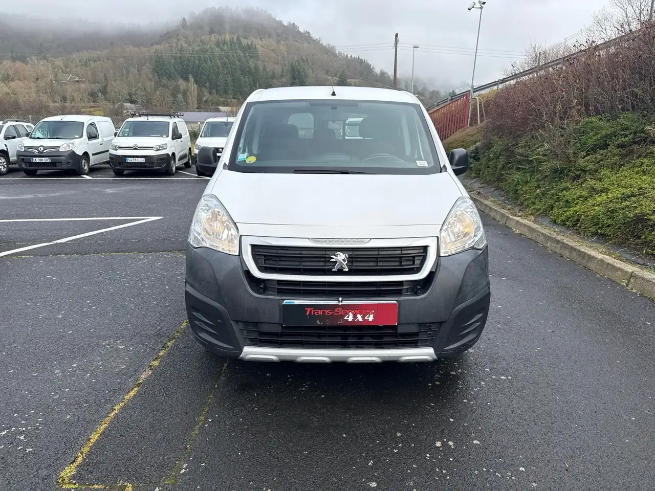 Peugeot Partner STANDARD 1.6 BLUEHDI 100CH PRO