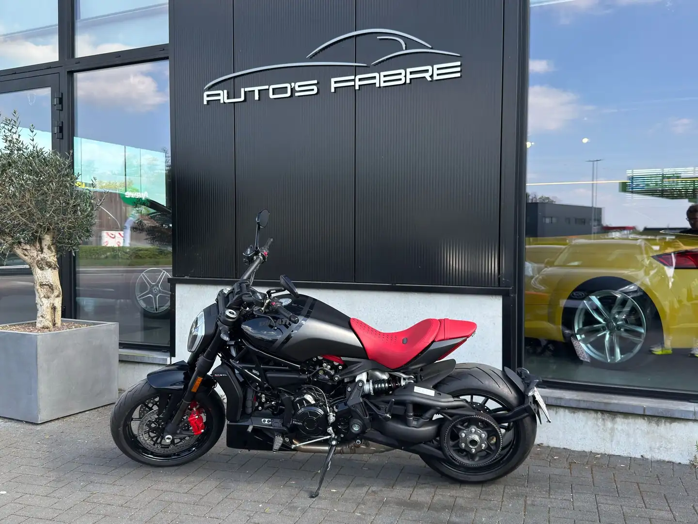 Ducati XDiavel 1.3cc 100pk Special serie  " NERA" Nieuw 20km Noir - 1