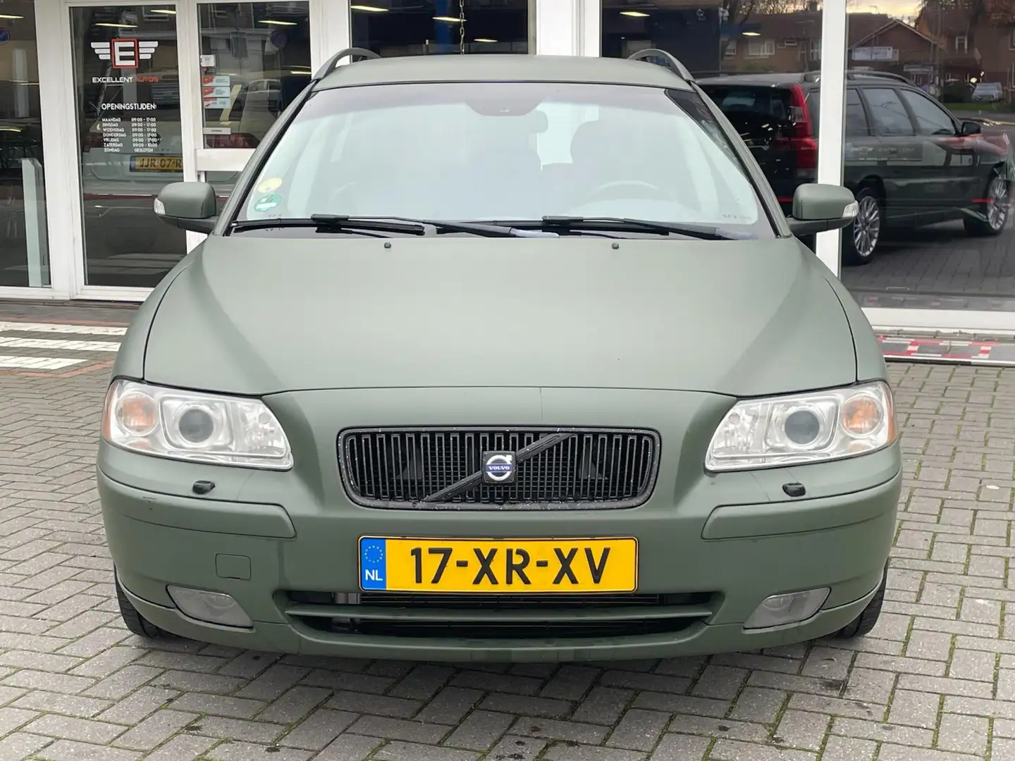 Volvo V70 2.4D Edition Sport - Navigatie Zwart - 2