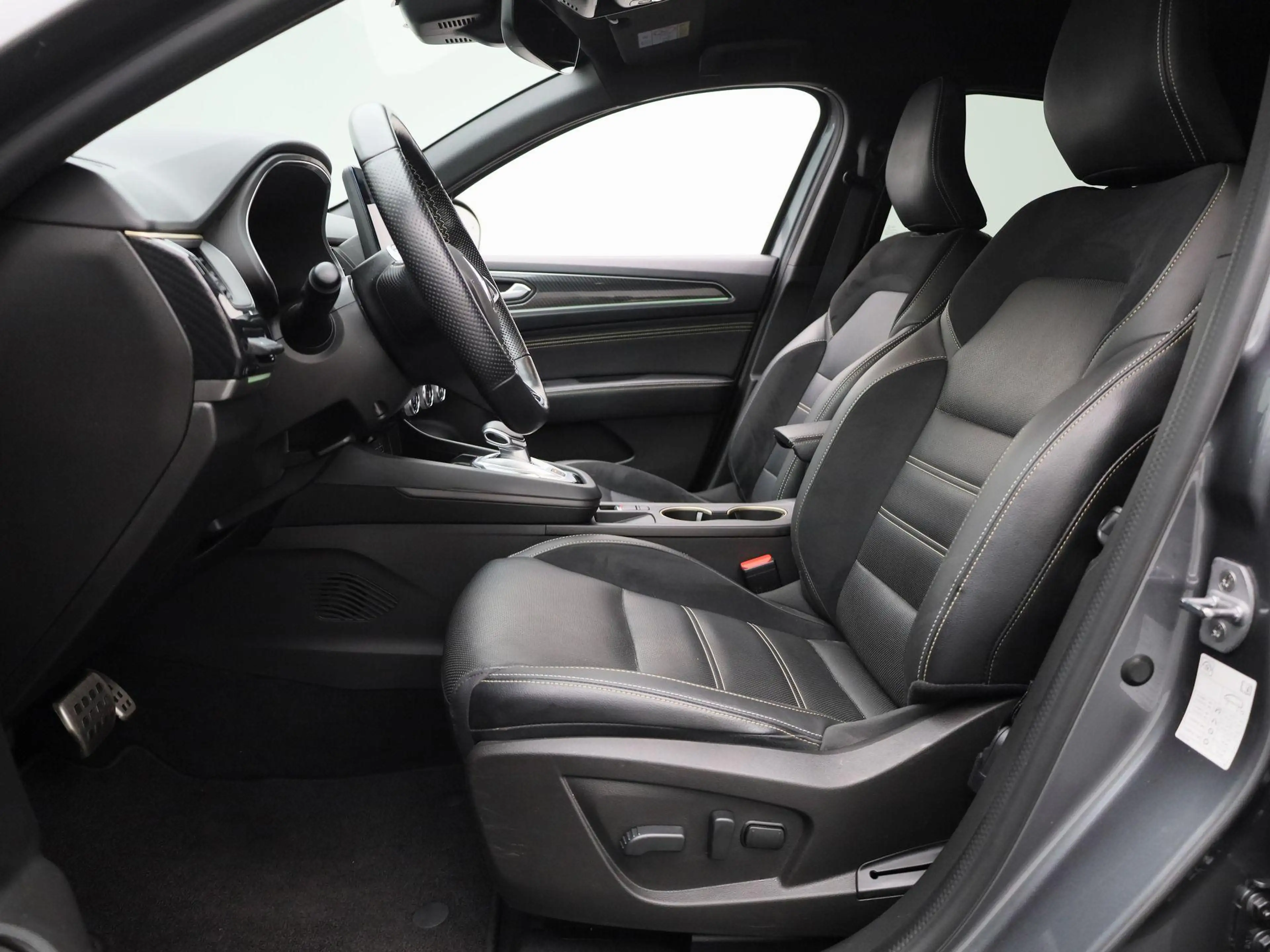 Renault Arkana 1.6 E-Tech hybrid 145 E-Tech engineered | BOSE Pre — photo 11