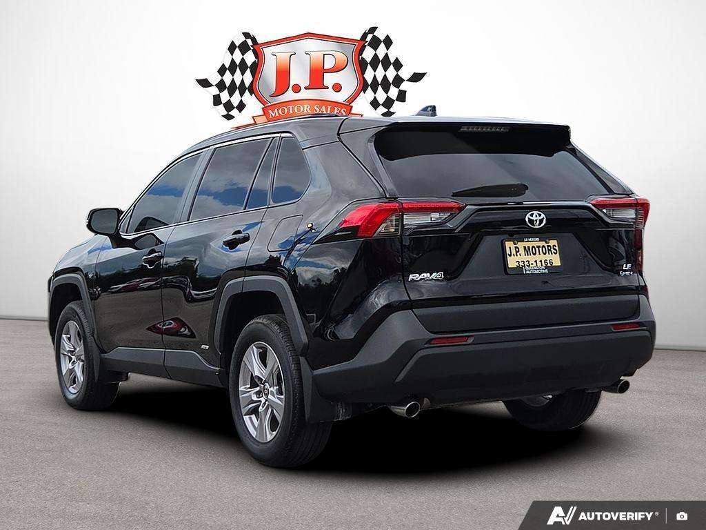 2025 Toyota RAV4 LE Apple CarPlay & Android Auto  Built-In Wi-Fi H — снимка 1