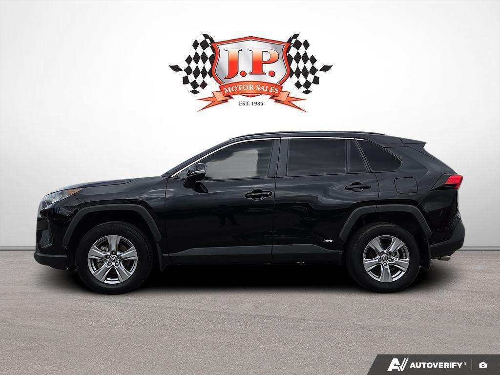 2025 Toyota RAV4 LE Apple CarPlay & Android Auto  Built-In Wi-Fi H — снимка 1