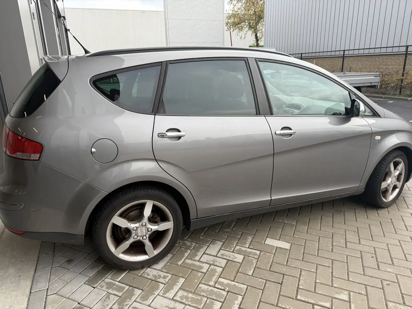 SEAT Altea XL 1.4 TSI EXPORT ! MOTOR SLAAT NIET AAN Grijs - 2