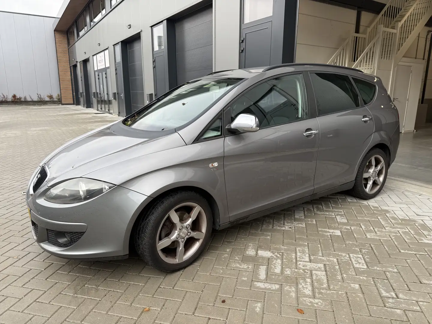 SEAT Altea XL 1.4 TSI EXPORT ! MOTOR SLAAT NIET AAN Grijs - 1