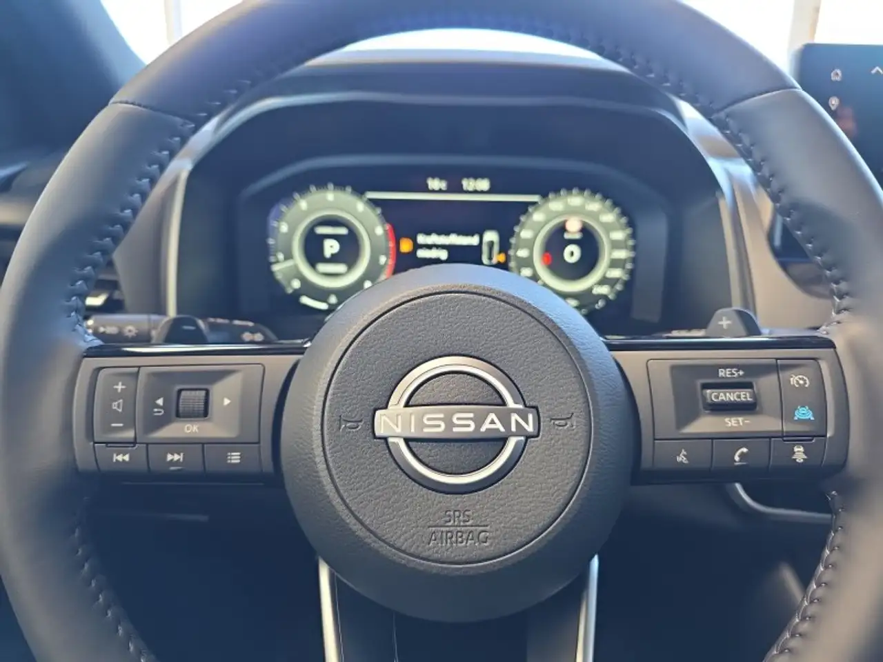 Nissan Qashqai Tekna 1,3 DIG-T 19*Alu/Pano/Leder/Head-Up **, миниатюра 23