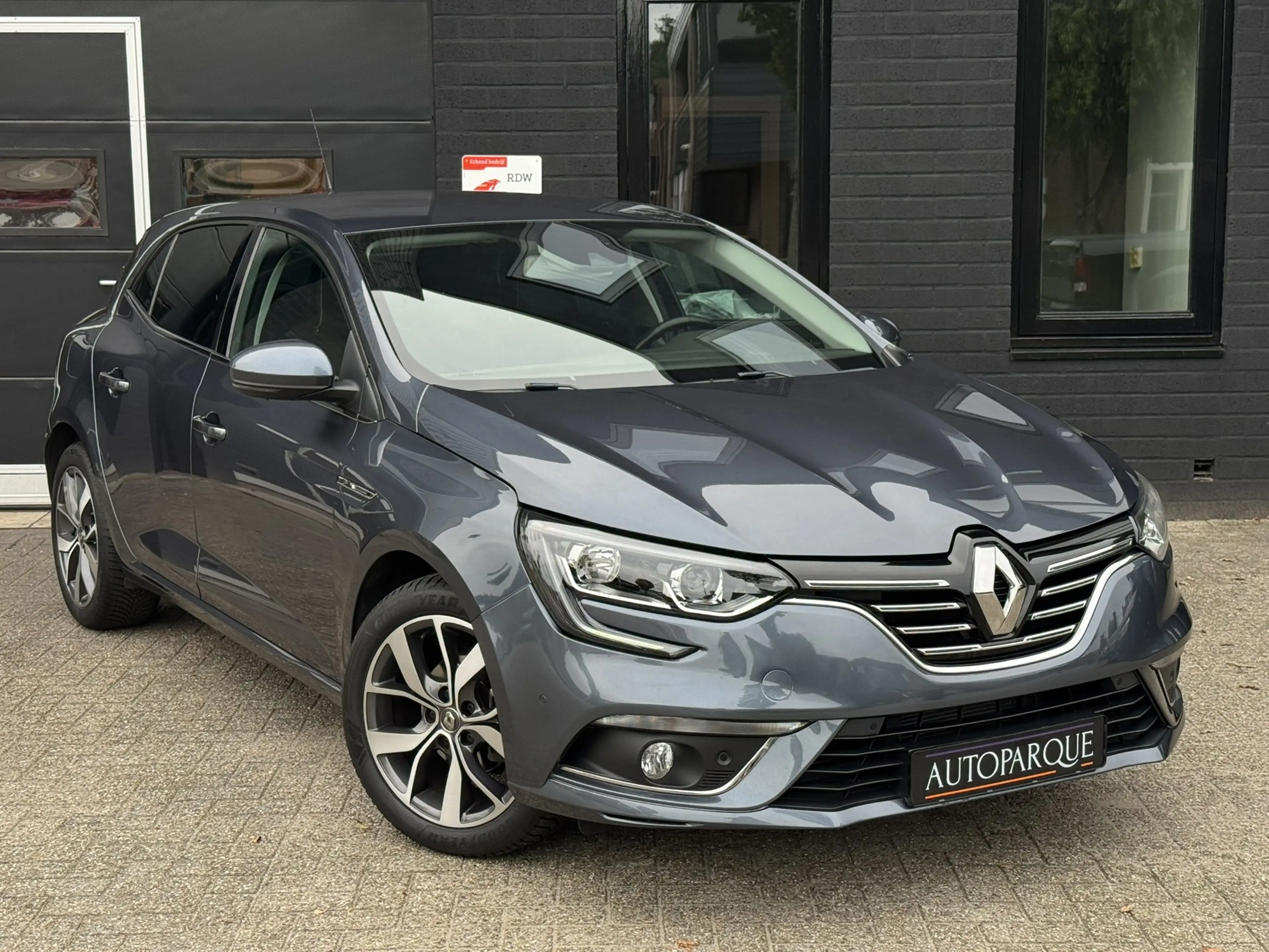 Renault Megane 1.2 TCe Bose - Veel opties - Compleet onderhouden — photo 9
