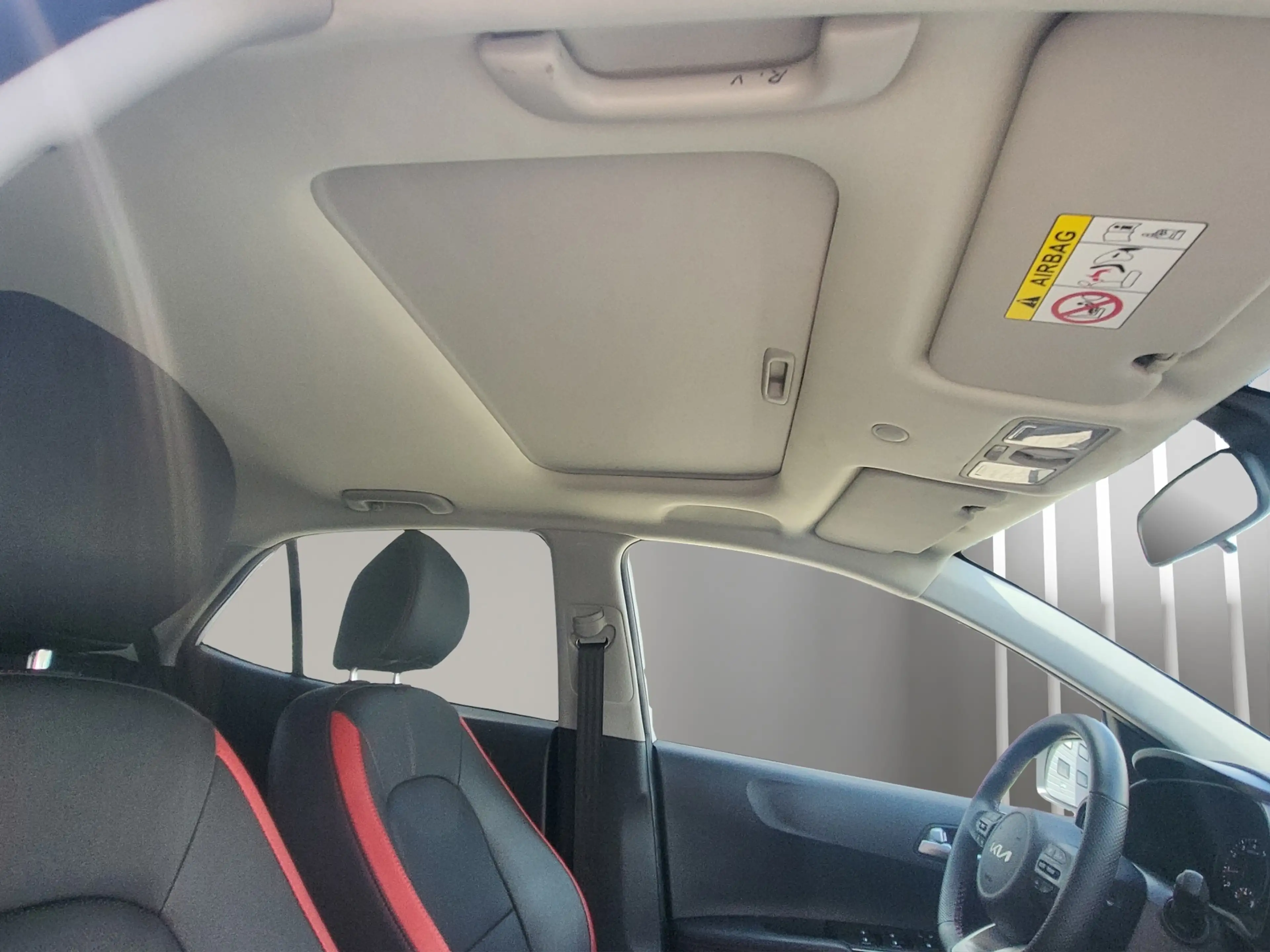 Kia Picanto GT-line open dak 4 cylinder — photo 11