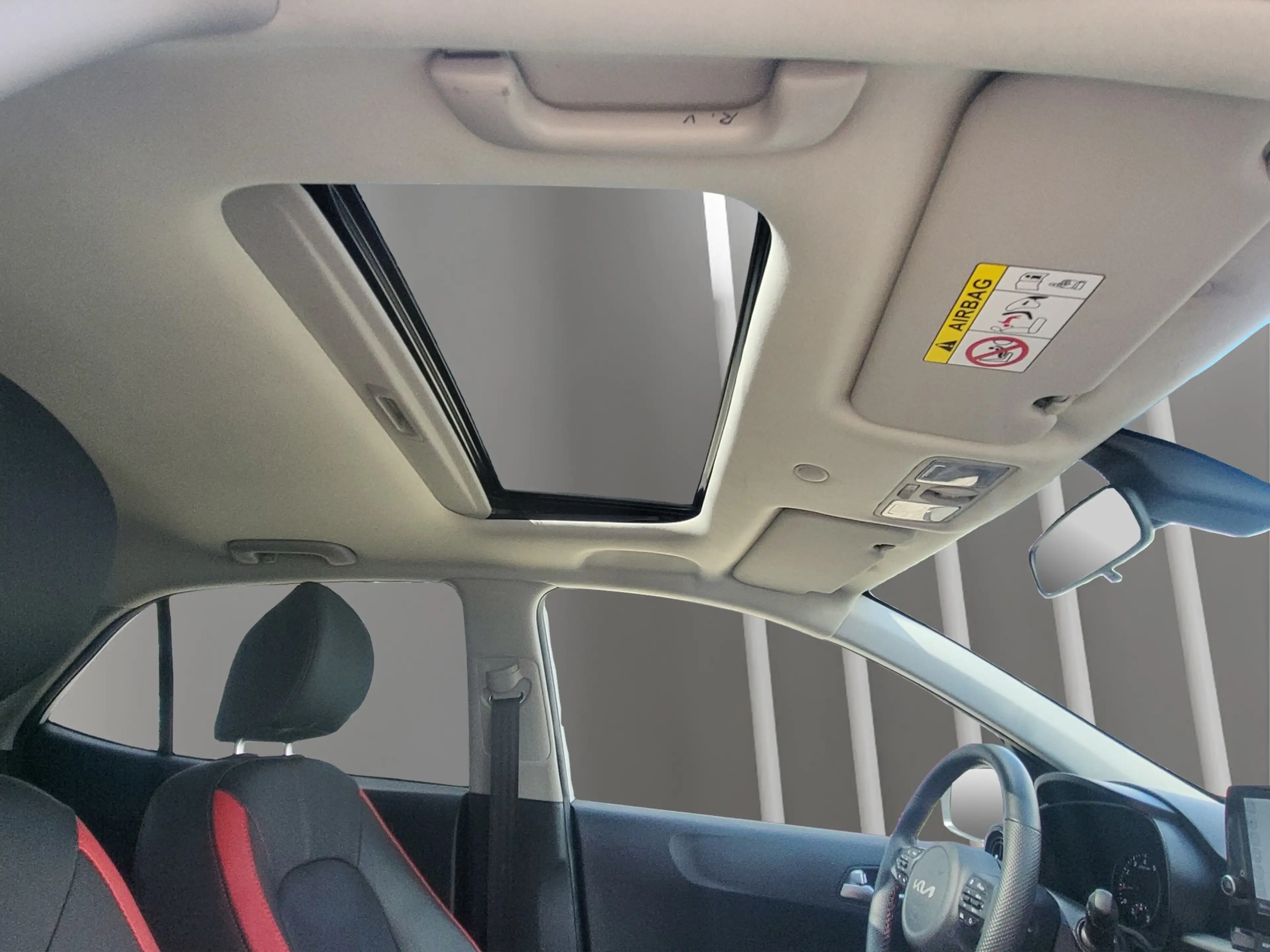 Kia Picanto GT-line open dak 4 cylinder — photo 12