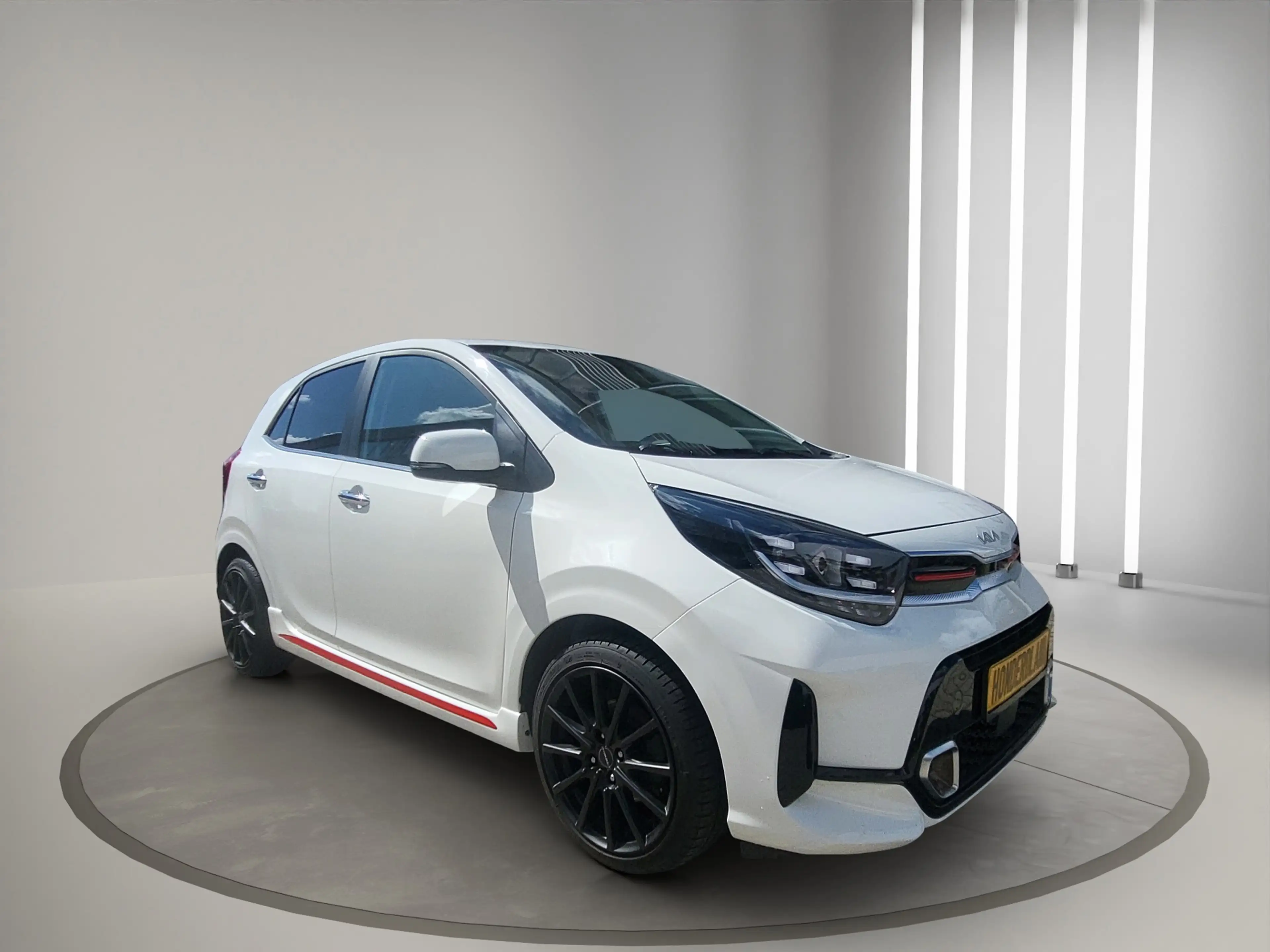 Kia Picanto GT-line open dak 4 cylinder — photo 9