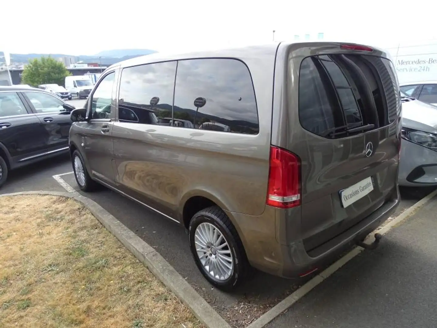 Mercedes-Benz Vito 119 CDI Mixto Compact Select E6 Propulsion Gris - 2