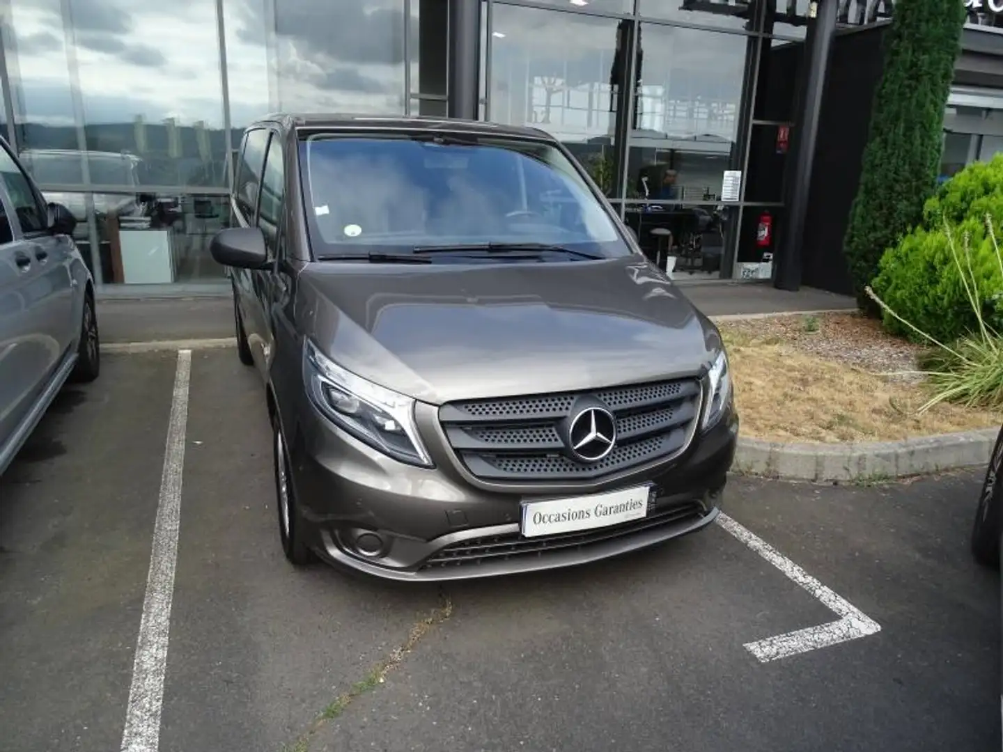 Mercedes-Benz Vito 119 CDI Mixto Compact Select E6 Propulsion Gris - 1