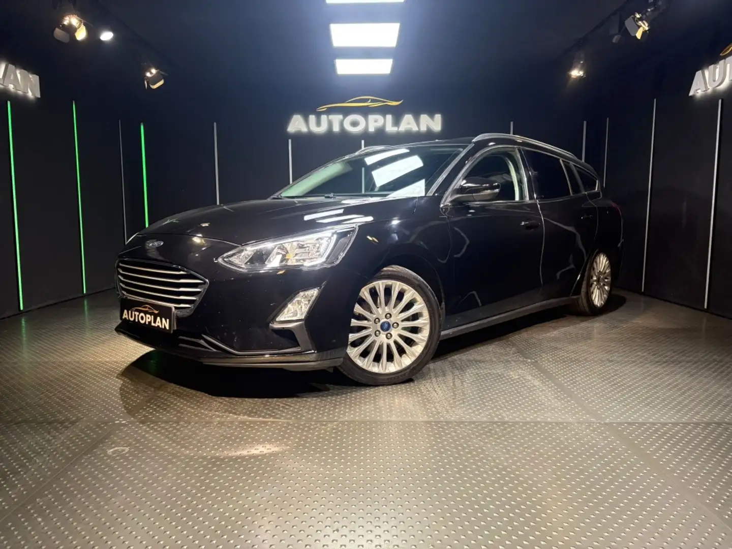 Ford Focus Sportbreak 1.5Ecoblue Active Noir - 1