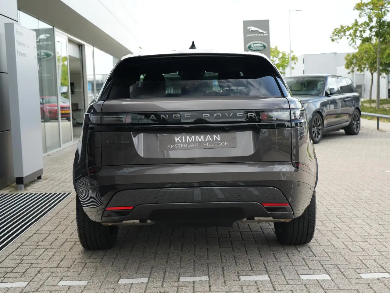 Land Rover Range Rover Velar 2026 — фото 7