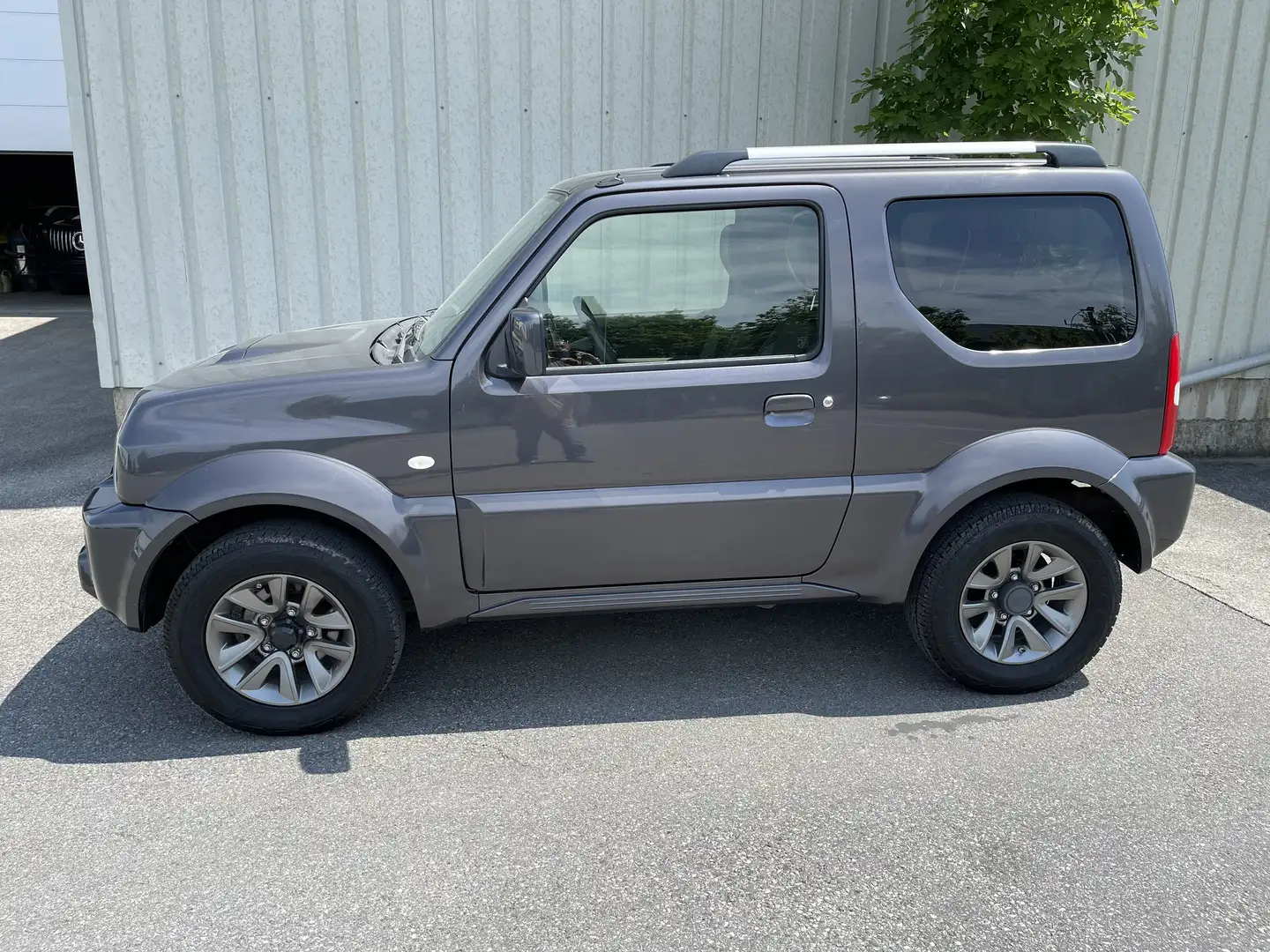 Suzuki Jimny 1,3 VX L3 deluxe Gris - 1