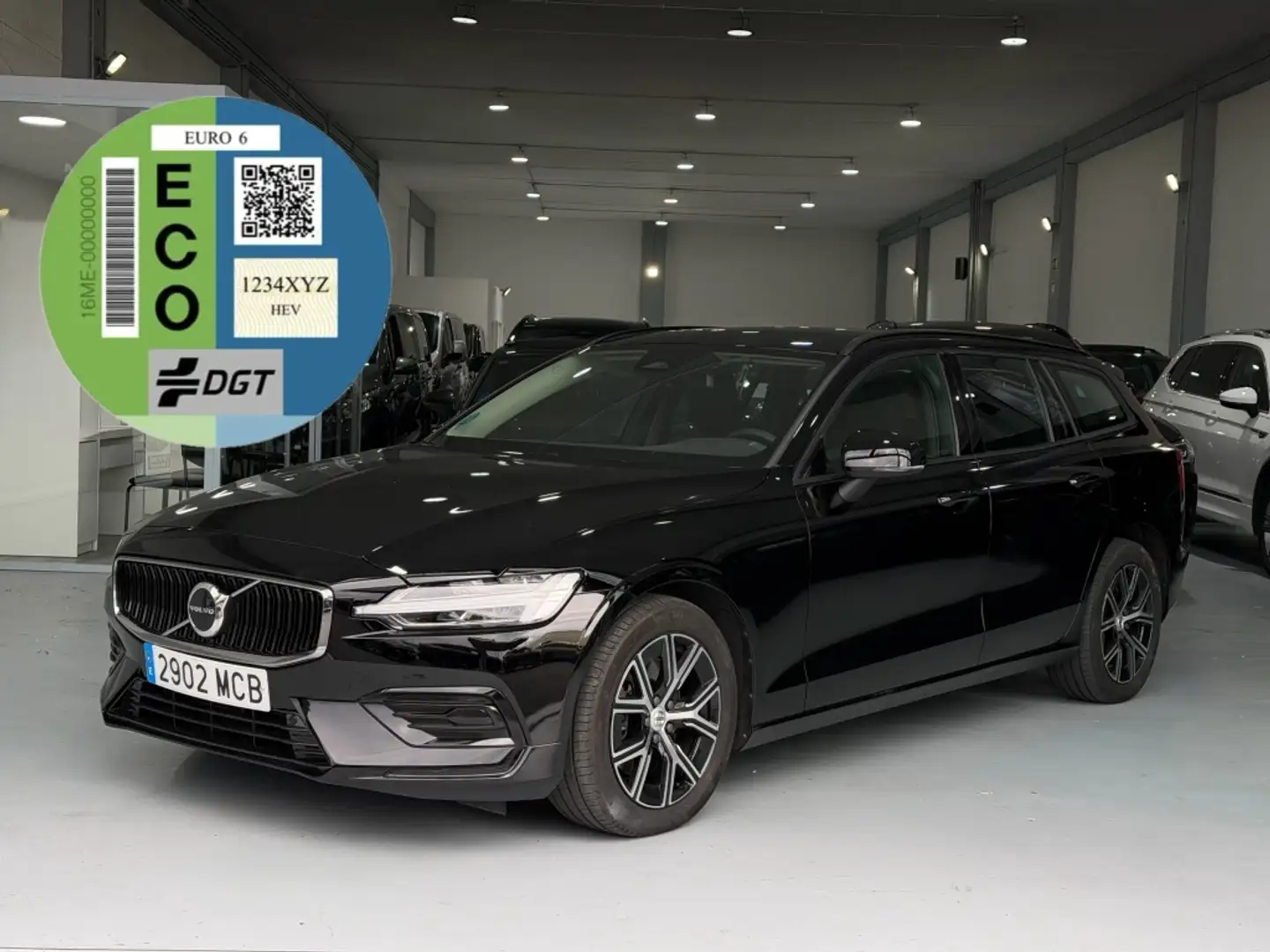 Volvo V60 B4 Essential Aut. Noir - 1
