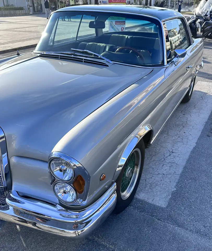 Mercedes-Benz 280 SE Coupe', foto 4