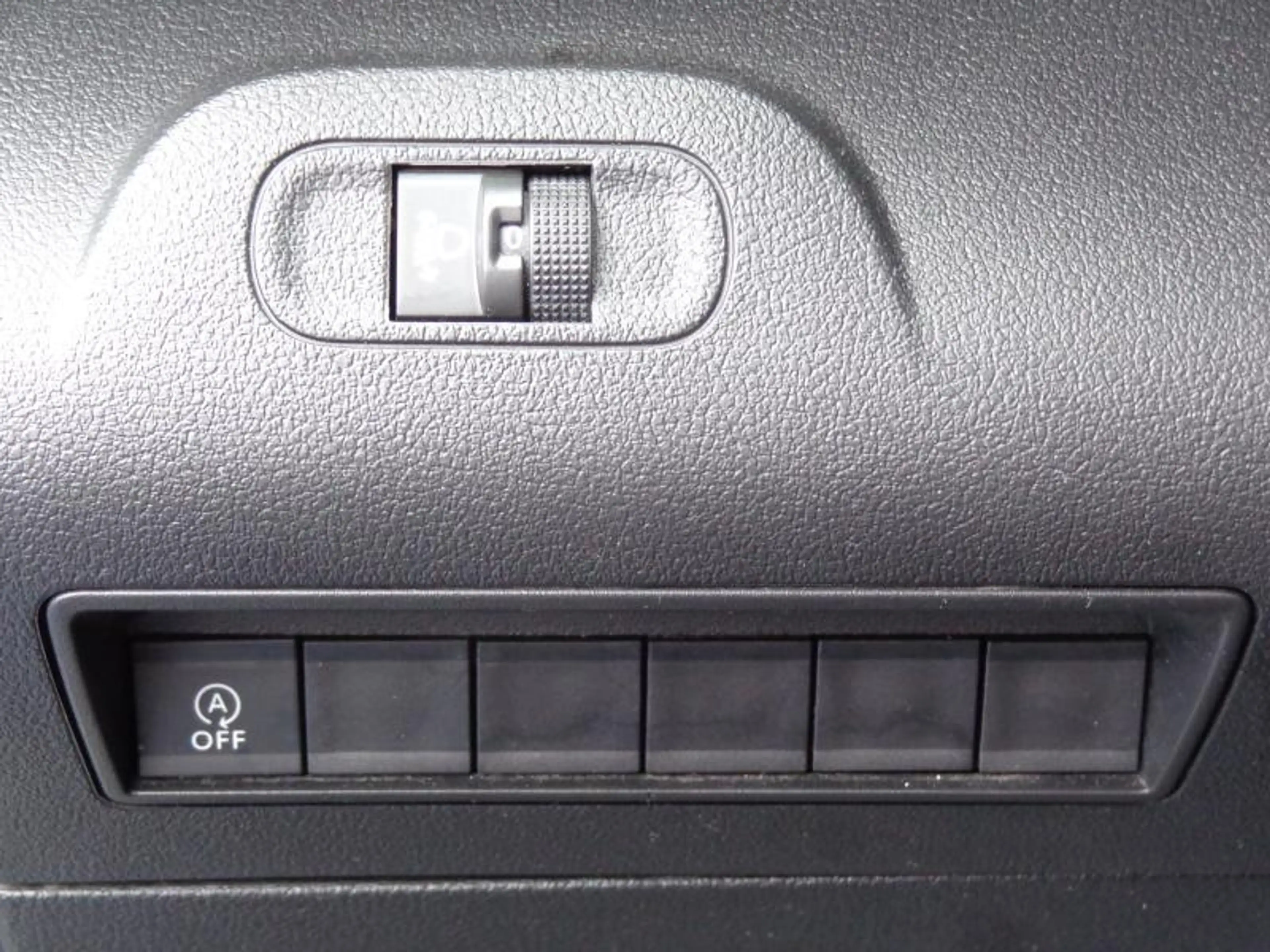 Peugeot Partner 1.5HDi 3Pl - Clim - Attelage — photo 12