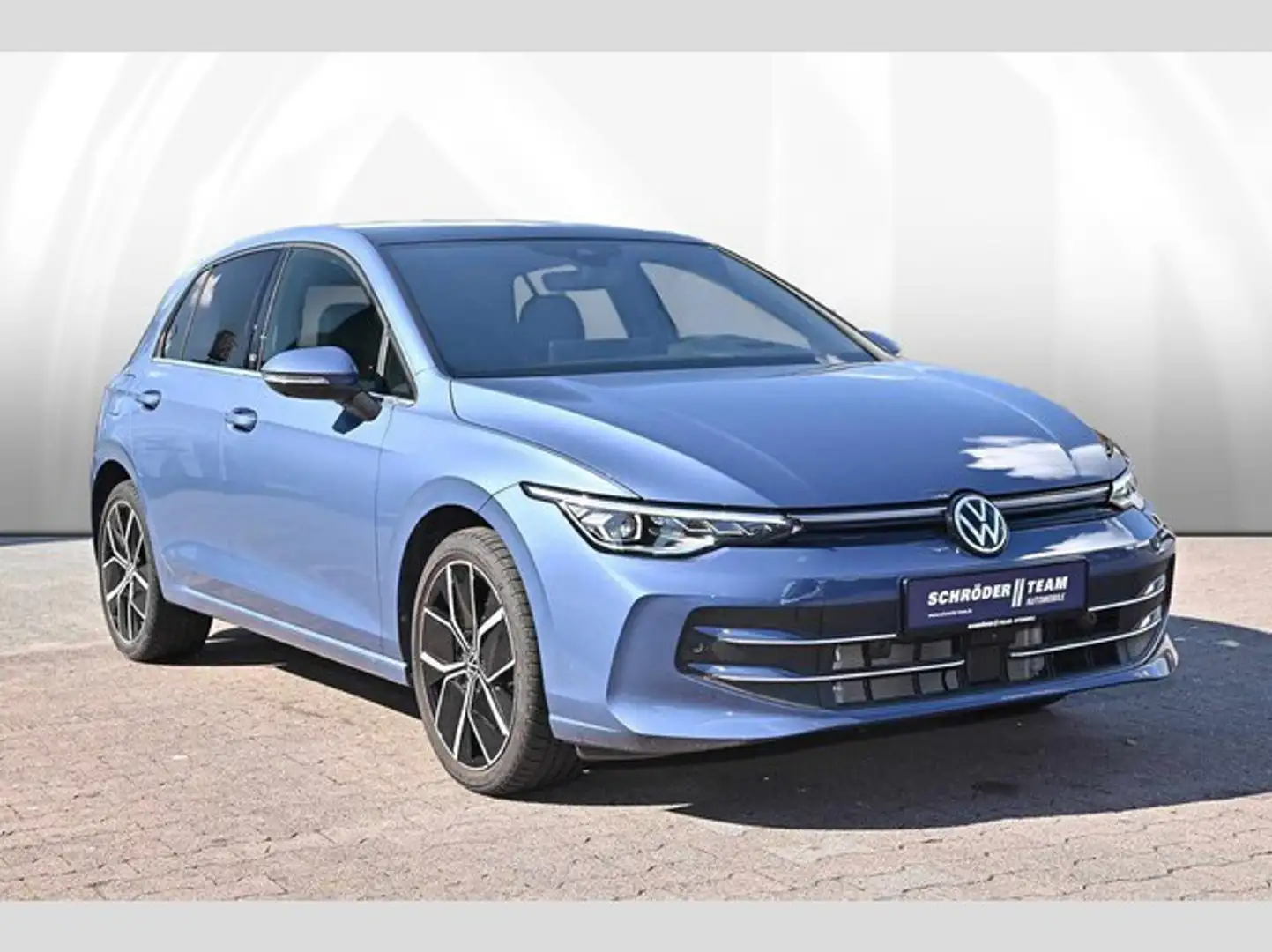 Volkswagen Golf VIII 1.5 eTSI DSG Style Edition 50 2,49% Fina Blau - 2