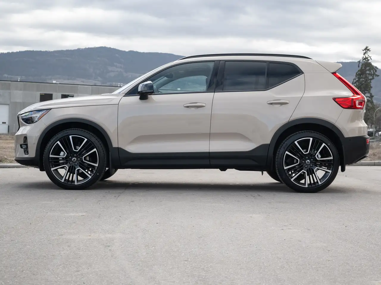 Volvo XC40 снимка Volvo XC40