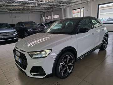 A1 allstreet 30 1.0 tfsi Identity Contrast 110cv