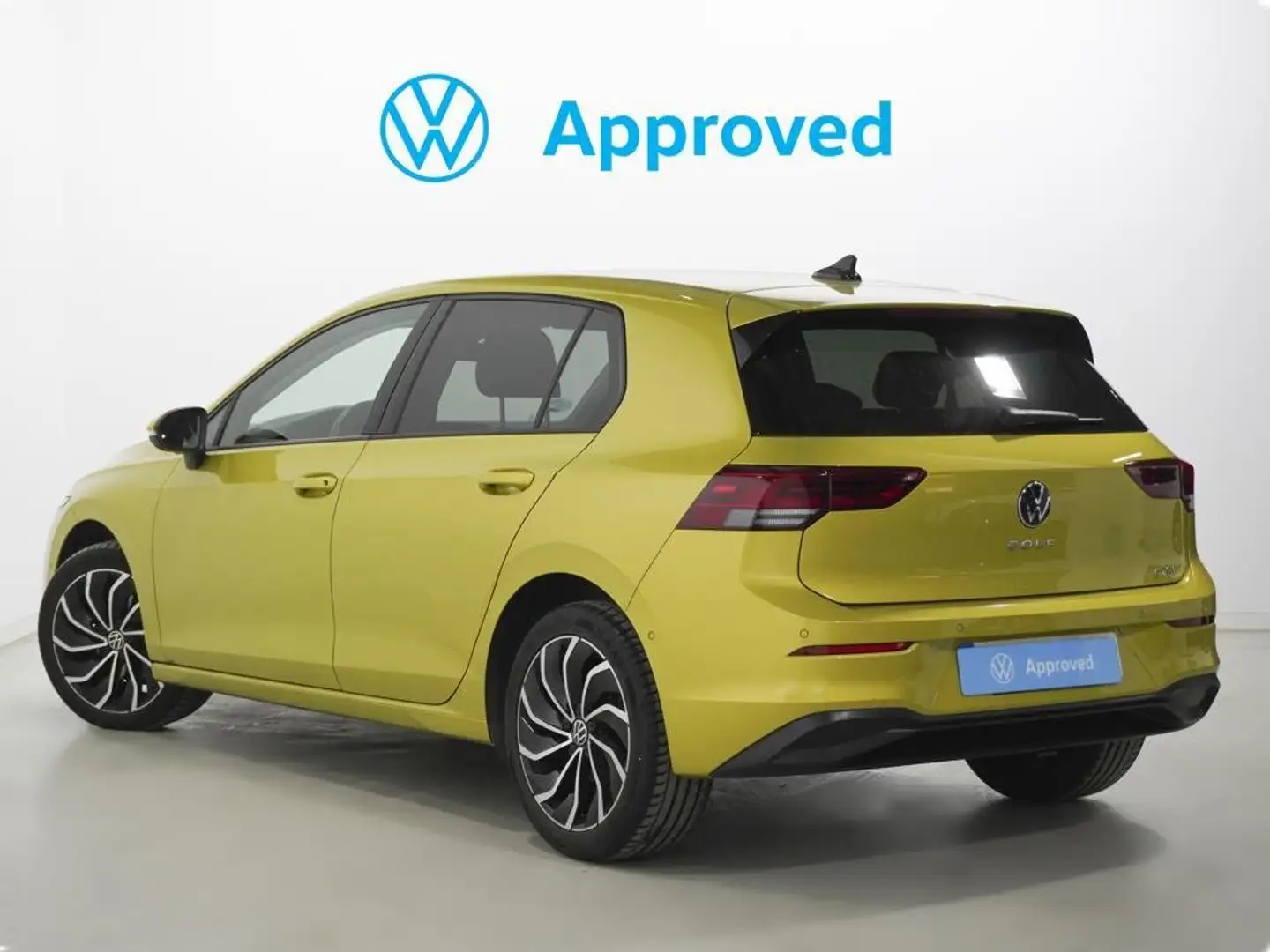 Volkswagen Golf 1.0 eTSI Life DSG 81kW Amarillo - 2