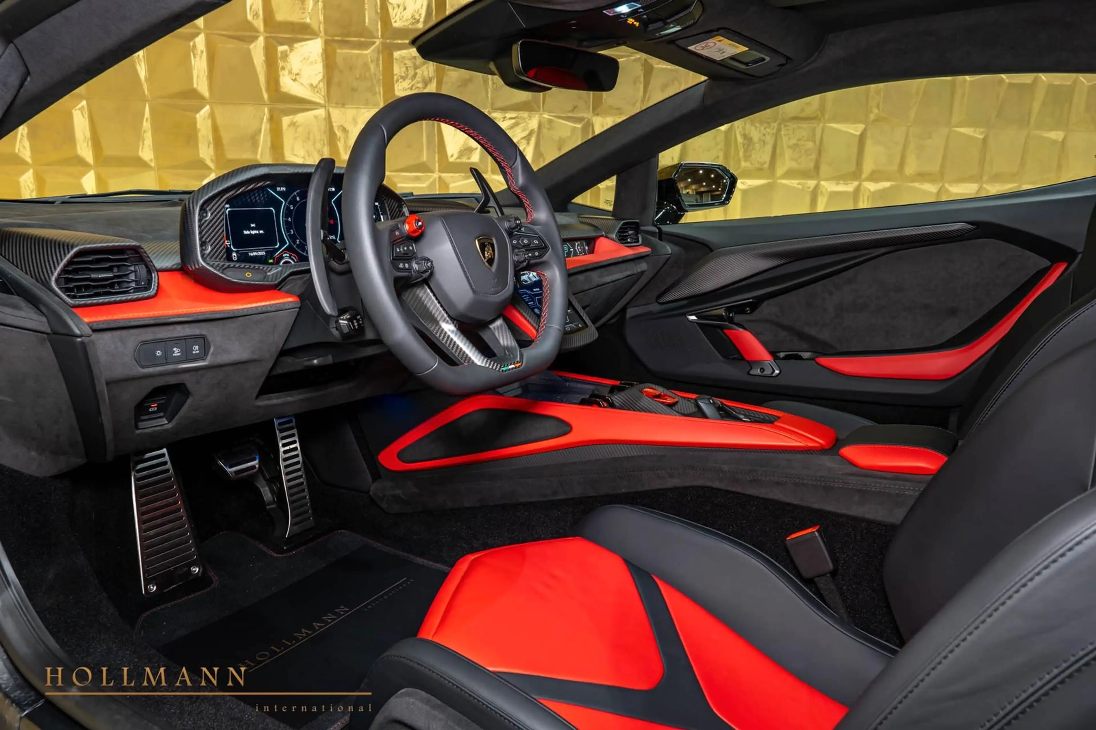 Lamborghini Revuelto + PASSENGER DISPLAY + PREMIUM SOUND — photo 9