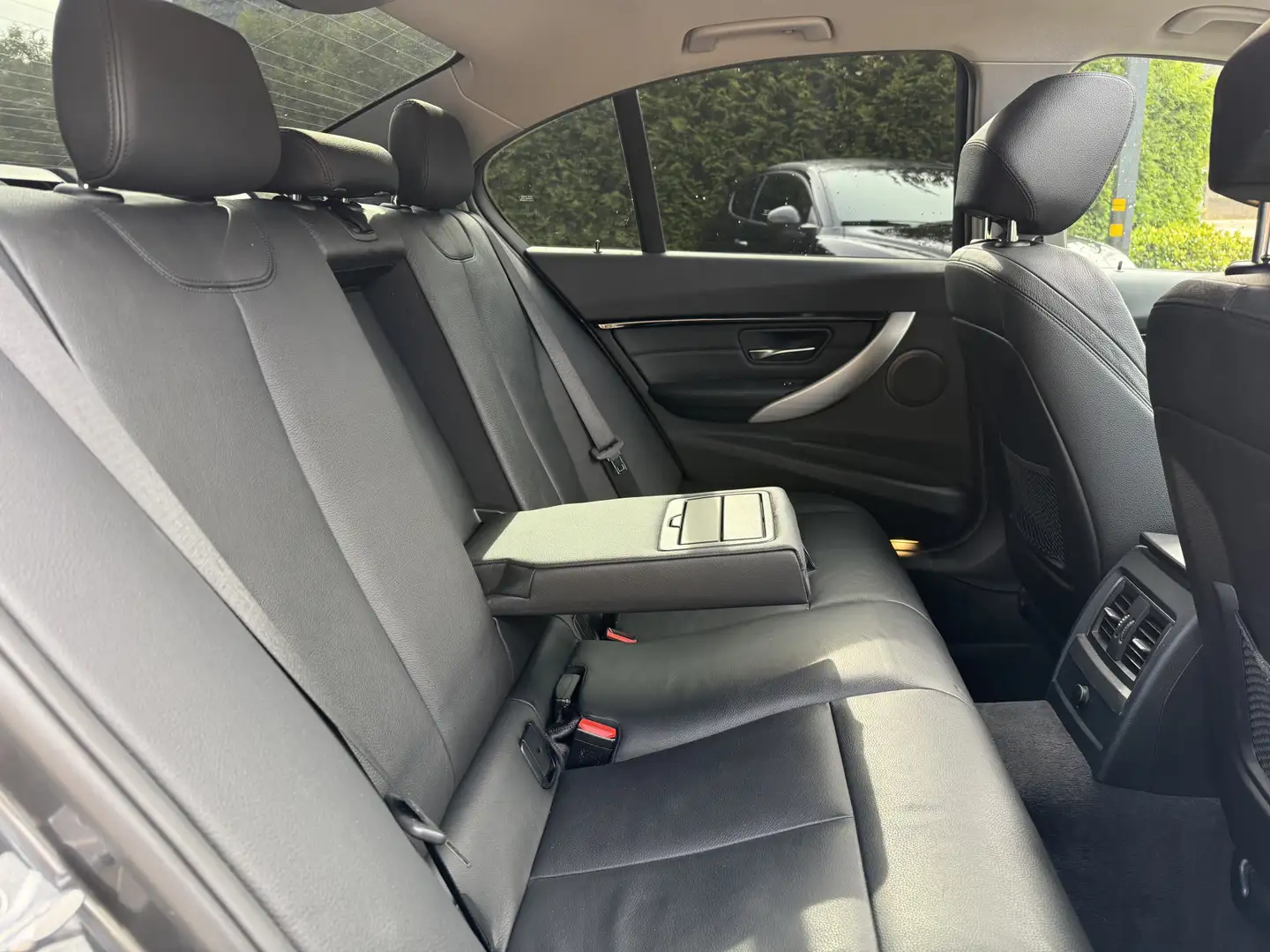 BMW 330 3-serie 330e PHEV Executive, Schuifdak | HUD | Cam Gris - 2