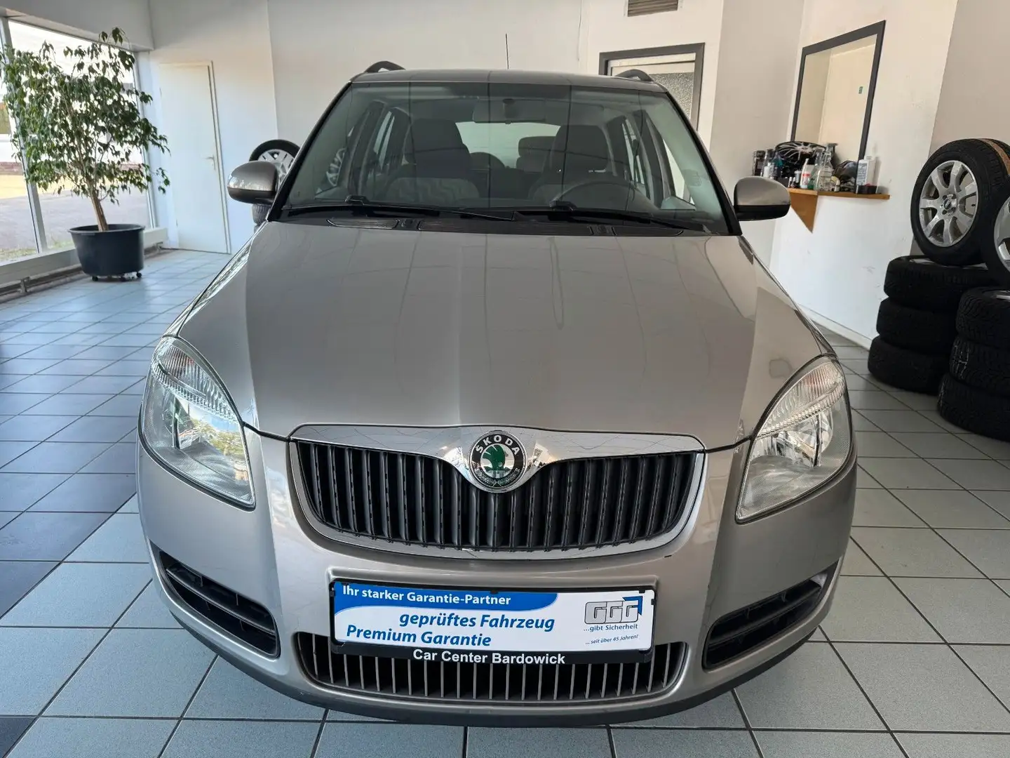 Skoda Fabia Combi **Klimaautomatik+Tempomat** Beige - 2