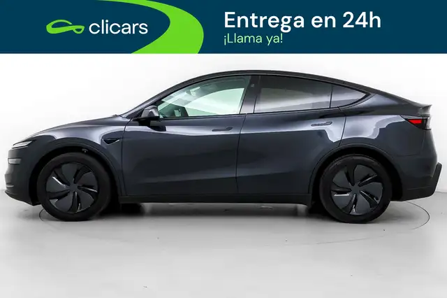 Tesla Model Y view 8