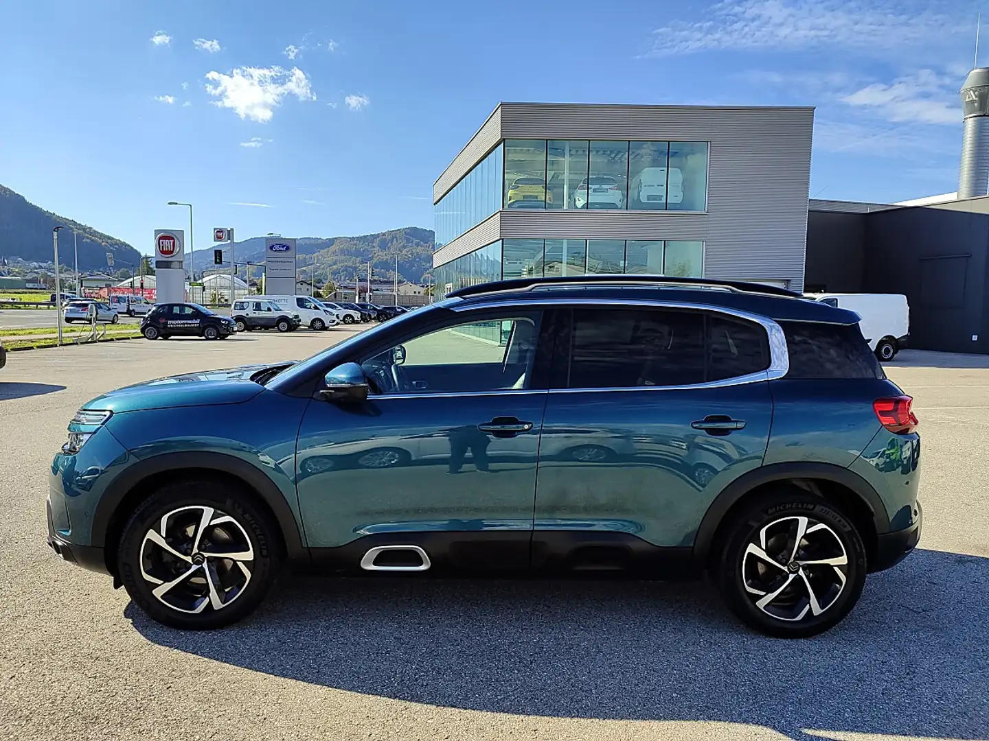 Citroen C5 Aircross BlueHDI 130 S&S Shine EAT8 Aut. Grün - 2