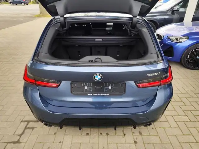 BMW M view 11