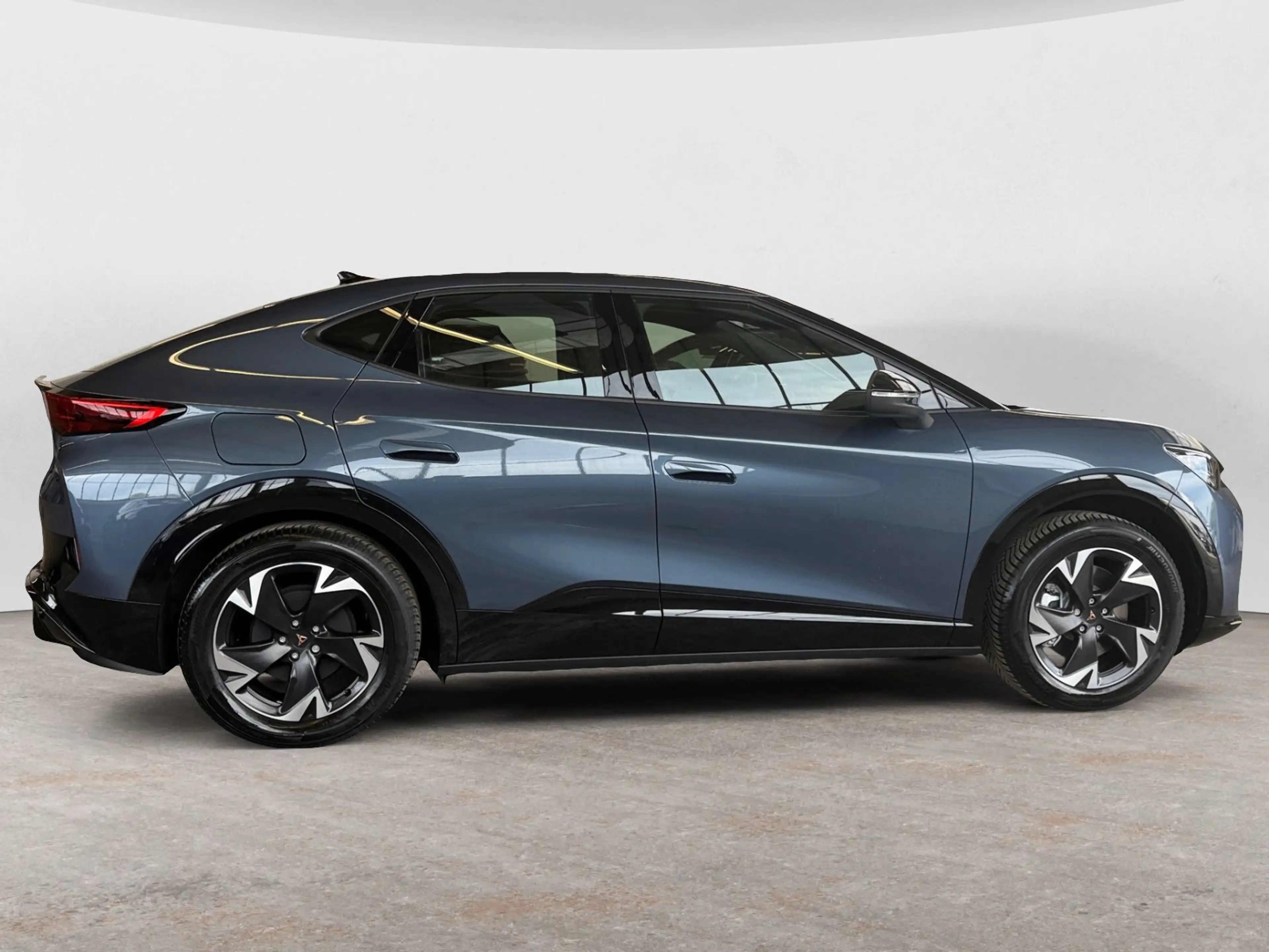 CUPRA Tavascan Ganzjahresreifen Wärmepume Navi — photo 7