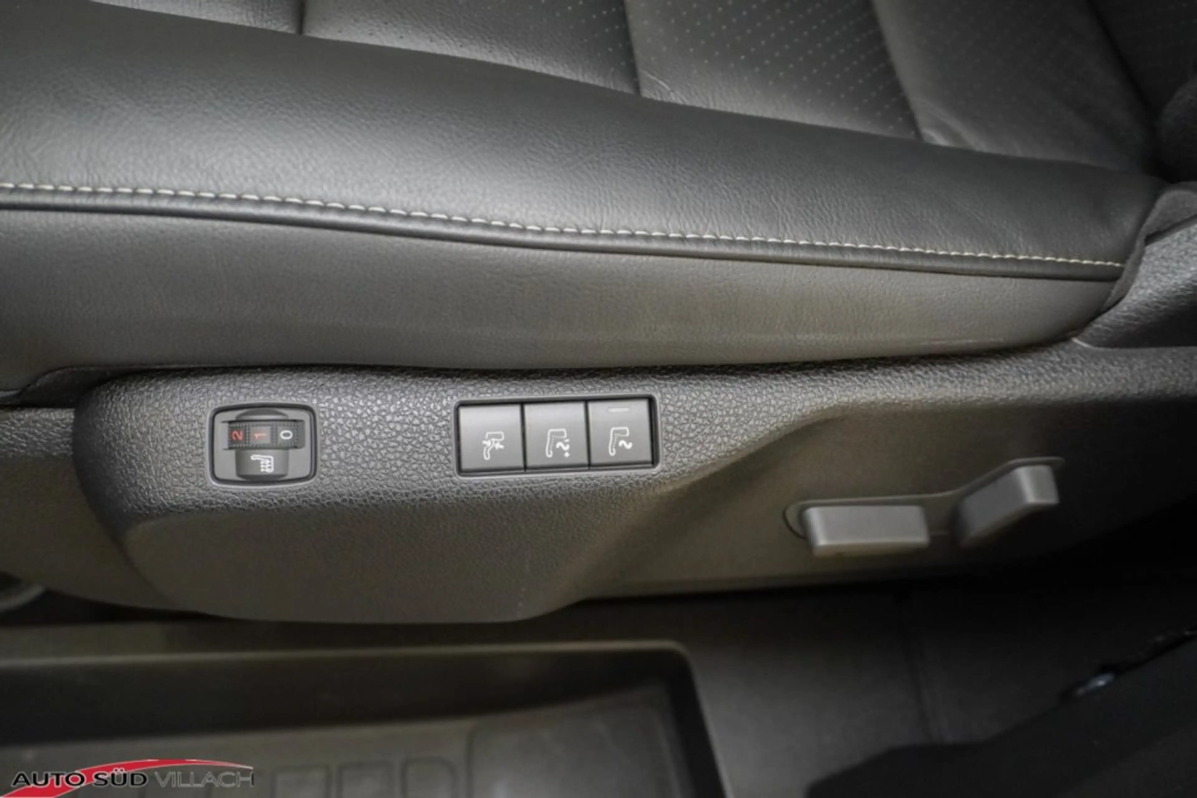 Peugeot Traveller PREMIUM L2 BHDI 180 EAT8 — photo 13